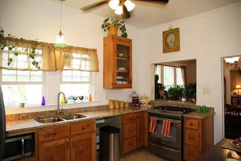8 Central Ave, Honea Path, SC 29654 photo 11