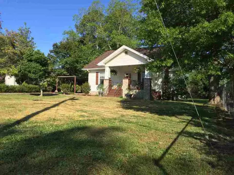 8 Central Ave, Honea Path, SC 29654 photo 2
