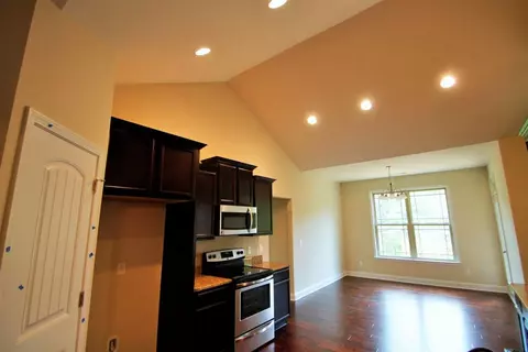 103 Pinnacle Pointe Dr, Seneca, SC 29672 photo 4