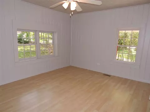 225 N Oak St, Walhalla, SC 29691 photo 7