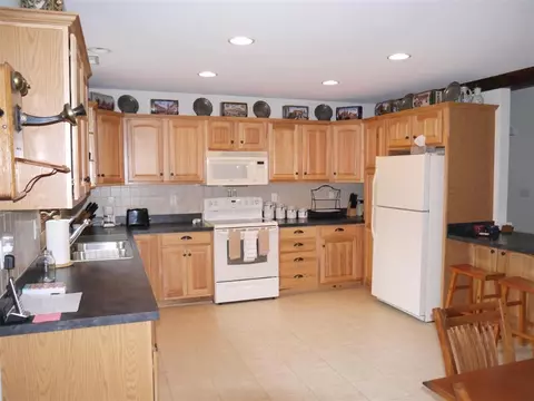 261 Tripp St, Williamston, SC 29697 photo 5