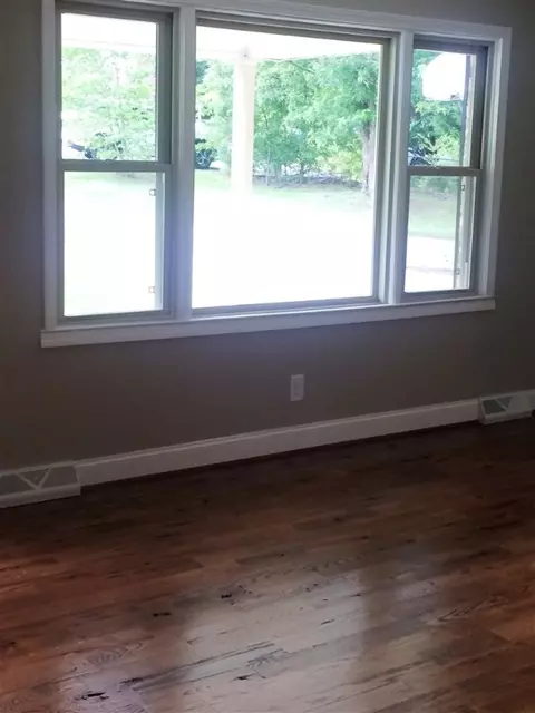 162 Rutledge St, Easley, SC 29640 photo 6
