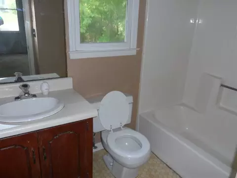 127 Franklin Dr, Central, SC 29630 photo 9