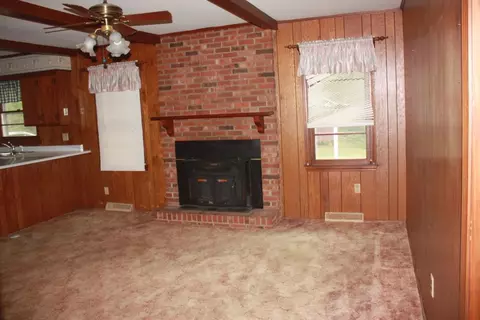 624 Cherokee Trl, Easley, SC 29640 photo 16