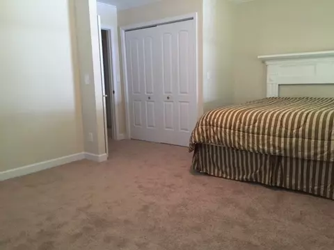 117 S Elm St, Pendleton, SC 29670 photo 4