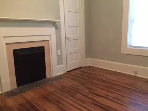 117 S Elm St, Pendleton, SC 29670 photo 3