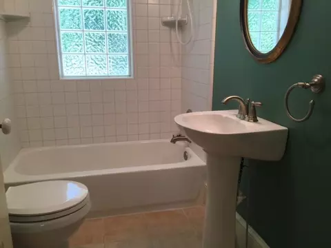 117 S Elm St, Pendleton, SC 29670 photo 8