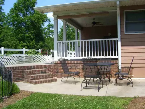 304 Hood Rd, Easley, SC 29640 photo 28