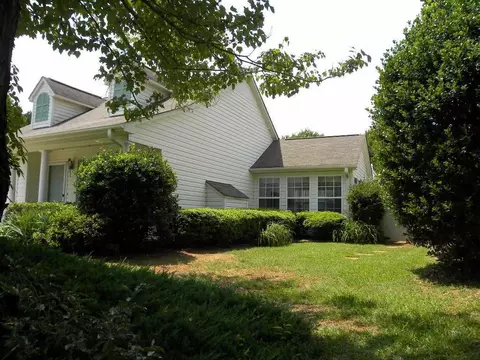 203 Plantation Dr, Pendleton, SC 29670 photo 2