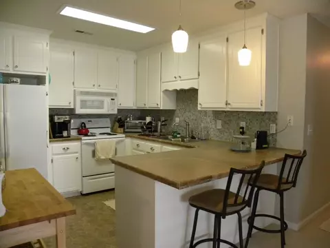 203 Plantation Dr, Pendleton, SC 29670 photo 3