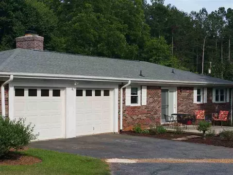 157 Beverly St, Central, SC 29630 photo 5