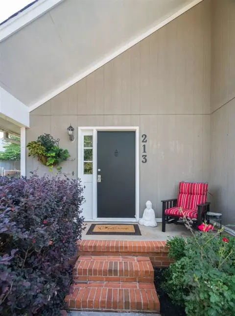 213 Evergreen St, Easley, SC 29642 photo 4