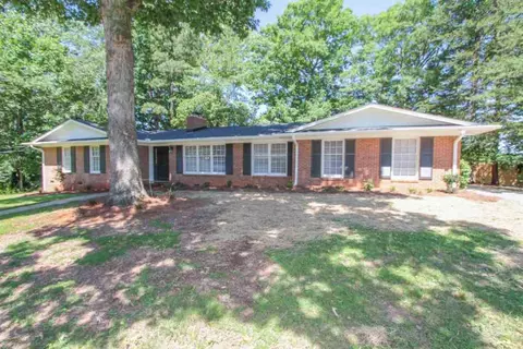 609 Laurel Rd, Easley, SC 29642 photo 1