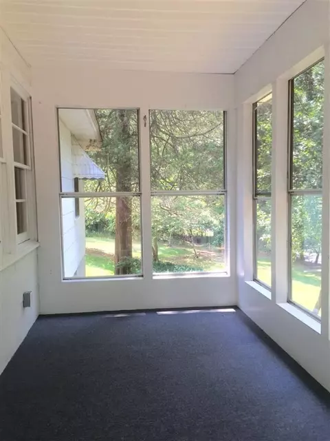 424 Meredith St, Central, SC 29630 photo 3