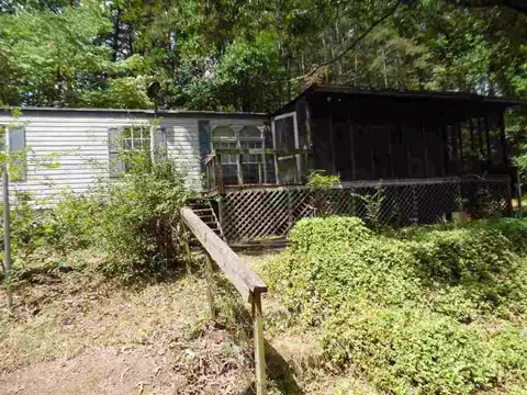 357 Peek Ln, Seneca, SC 29672 photo 2