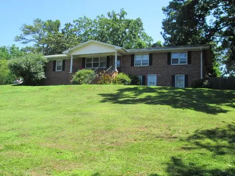 130 Pine Lake Dr, Central, SC 29630 photo 1