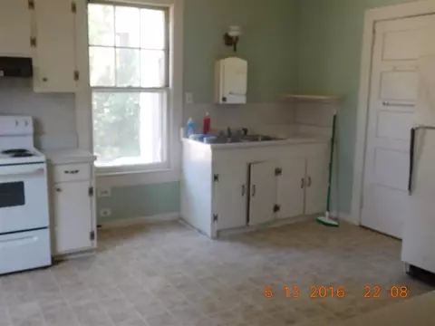 318 Kenneth St, Walhalla, SC 29691 photo 4
