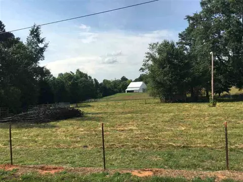 104 Owens Rd, Pendleton, SC 29670 photo 2