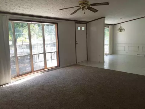 202 E South Boundary St, Walhalla, SC 29691 photo 6