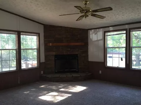 202 E South Boundary St, Walhalla, SC 29691 photo 13