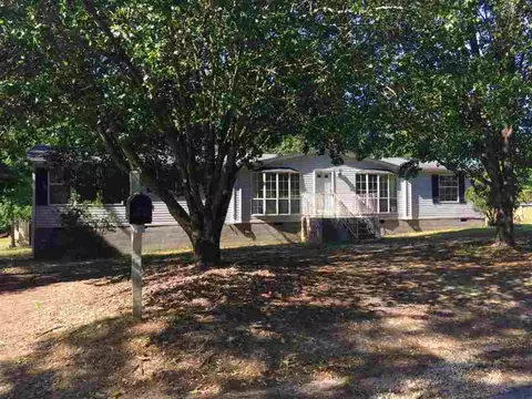 202 E South Boundary St, Walhalla, SC 29691 photo 1