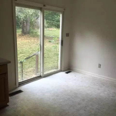 386 Cochise Dr, Waterloo, SC 29384 photo 9