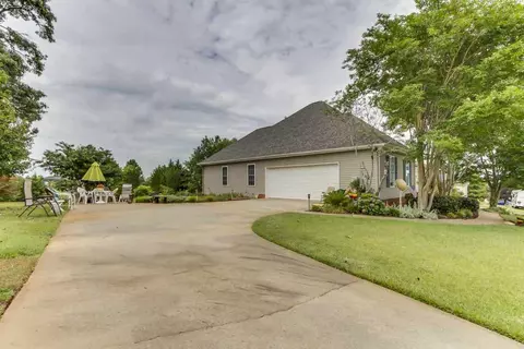 109 Hallmark Ln, Easley, SC 29640 photo 28