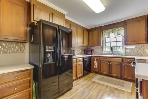 109 Hallmark Ln, Easley, SC 29640 photo 8