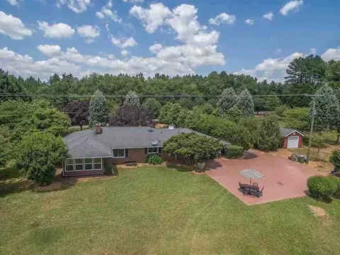 1401 Welcome, Williamston, SC 29697 photo 1