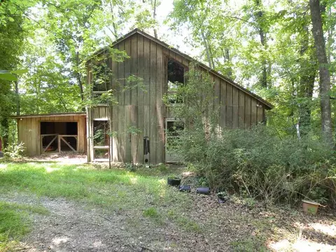 328 Pike Rd, Central, SC 29630 photo 1