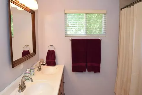 821 Belmina St, Pendleton, SC 29670 photo 22