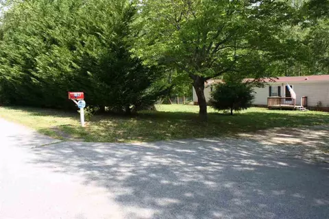152 Diane Dr, Easley, SC 29640 photo 3