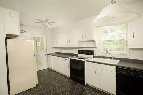 301 Stone Ave, Easley, SC 29640 photo 8