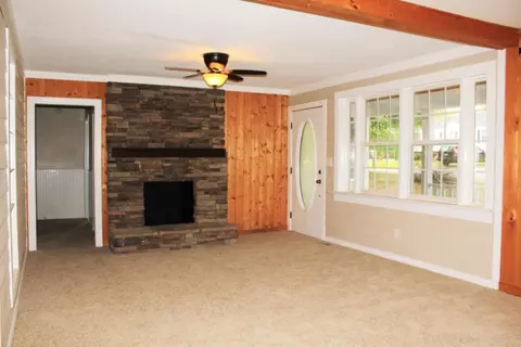 101 Mauldin St, Williamston, SC 29697 photo 3