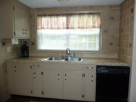 200 Evergreen Dr, Walhalla, SC 29691 photo 9