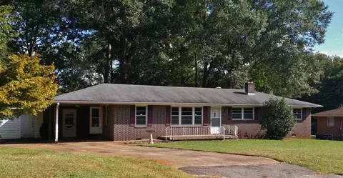 1002 Fairfield Dr, Anderson, SC 29621 photo 2