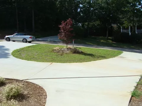 208 Julius St, Seneca, SC 29678 photo 3