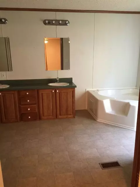 110 Avalon Dr, Walhalla, SC 29691 photo 6