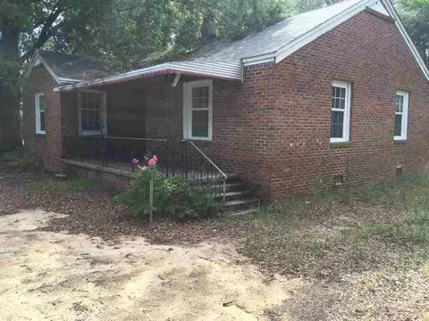 806 Hampton St, Iva, SC 29655 photo 1