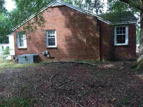 806 Hampton St, Iva, SC 29655 photo 2