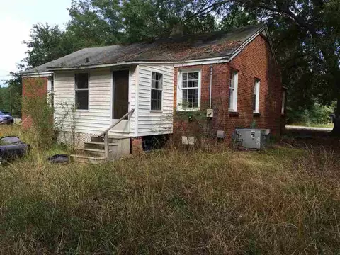 806 Hampton St, Iva, SC 29655 photo 3