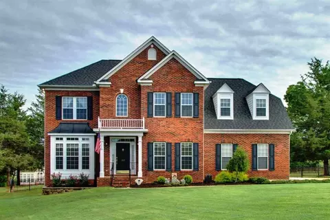 107 Walnut Hl, Easley, SC 29642 photo 1