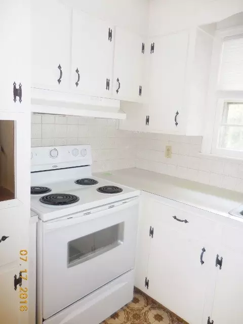217 Iris Dr, Easley, SC 29642 photo 8