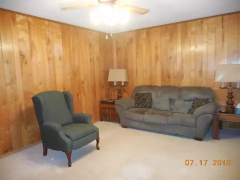217 Iris Dr, Easley, SC 29642 photo 4