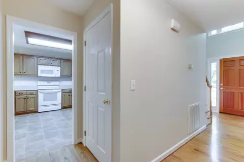 407 Shadow Oaks Dr, Easley, SC 29642 photo 11