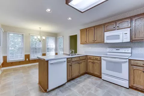 407 Shadow Oaks Dr, Easley, SC 29642 photo 12