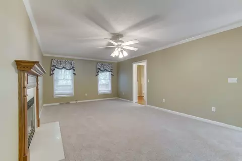 407 Shadow Oaks Dr, Easley, SC 29642 photo 9