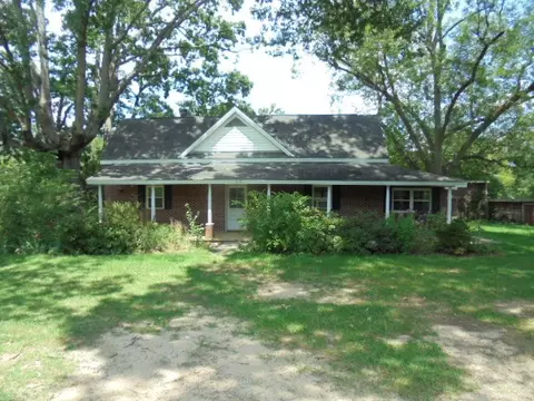 712 Crenshaw St, Pendleton, SC 29670 photo 1