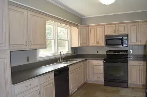 106 Southview Dr, Central, SC 29630 photo 7