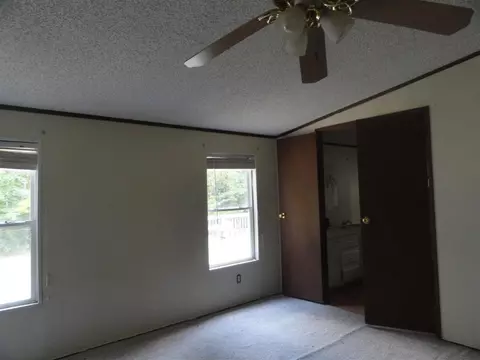293 Scott Ln, Pelzer, SC 29669 photo 2